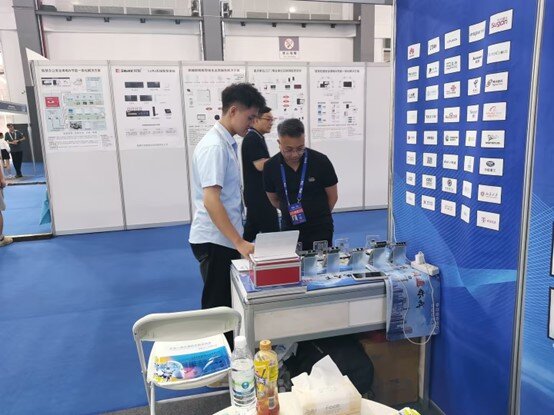 光潤通科技亮相2024大數(shù)據(jù)產(chǎn)業(yè)博覽會(huì) 自研網(wǎng)卡備受關(guān)注(圖3) 圖片3.jpg
